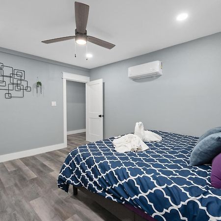 Elegant 2Br Apt Near Med Center With Free Park 휴스턴 외부 사진